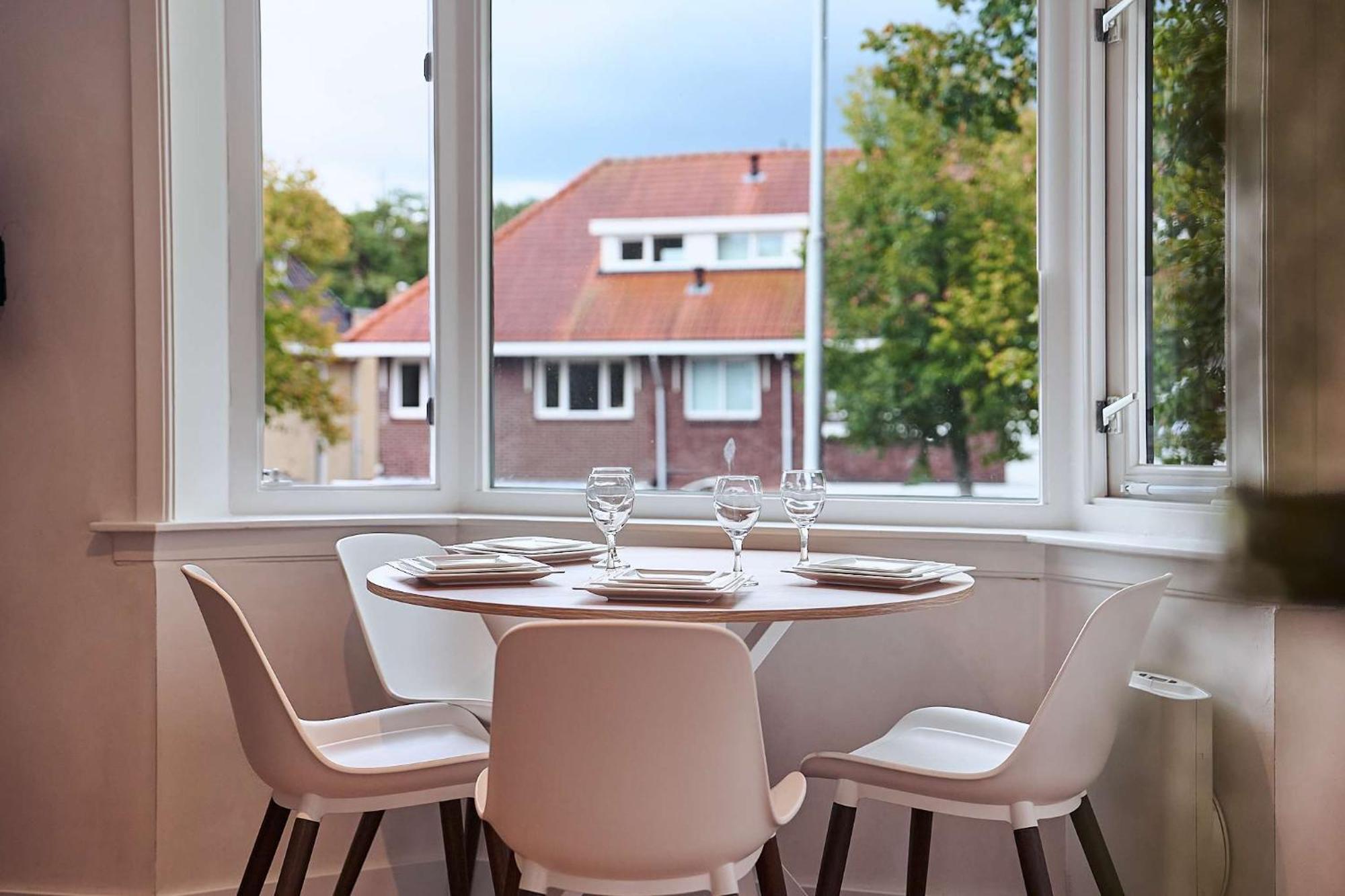 The Art Gallery - Jacqueline'S Place - By T&S Eindhoven Luaran gambar